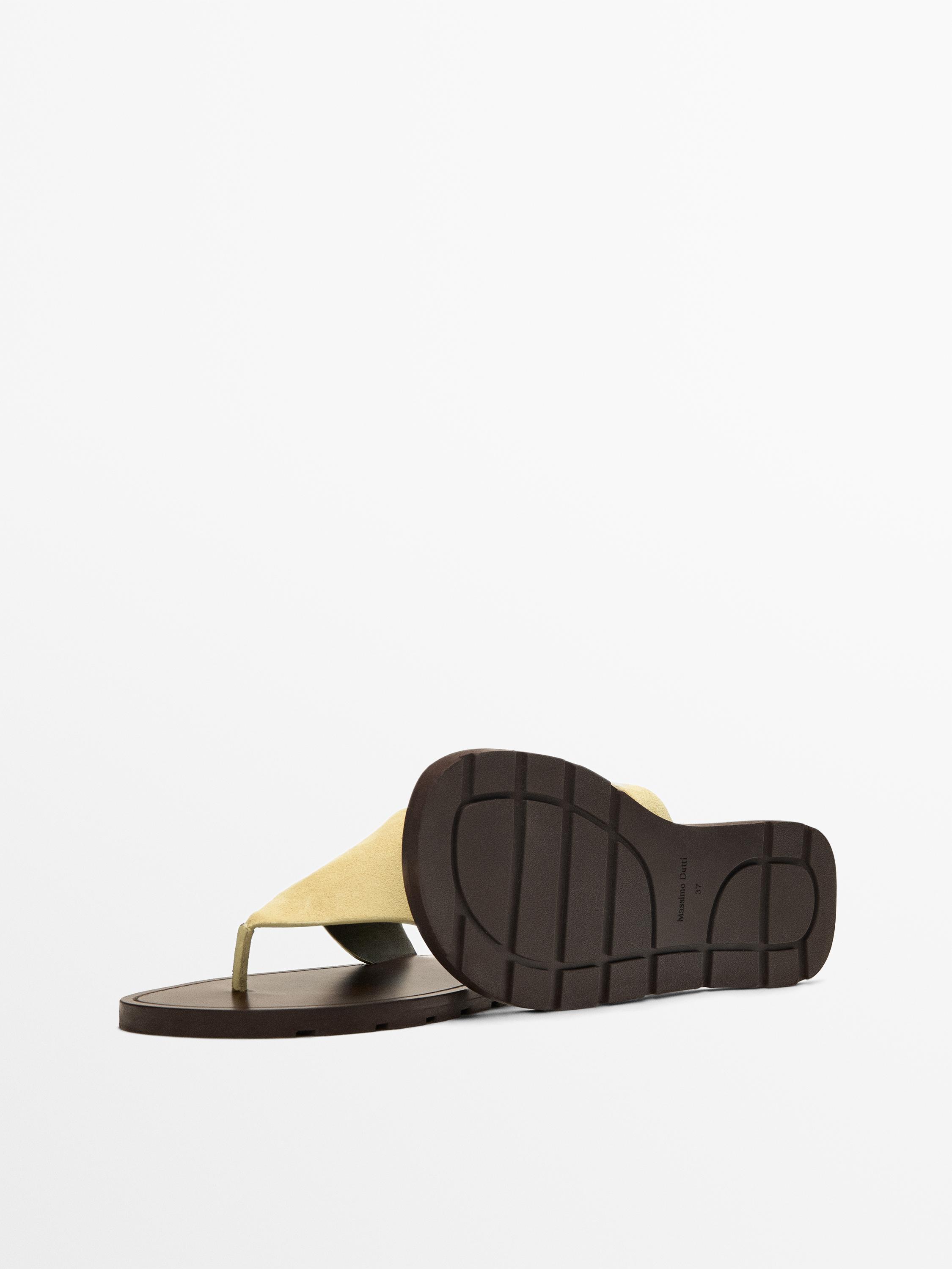 Split leather toe divider sandals